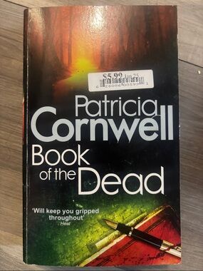 Patricia Cornwell "Book of the Dead" Paperback - Black, Green, Red Cover